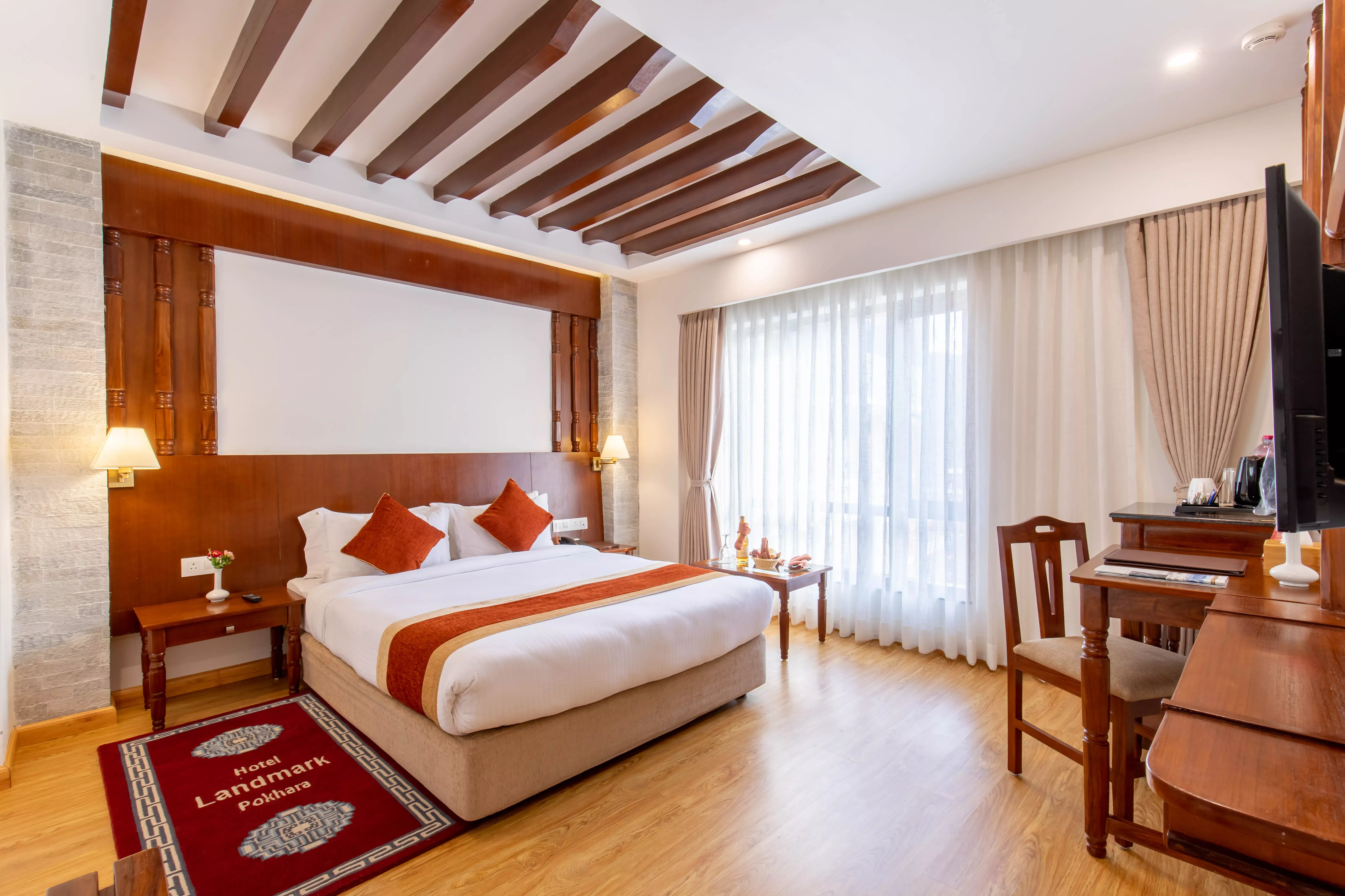 Deluxe Room with Garden or Mountain View