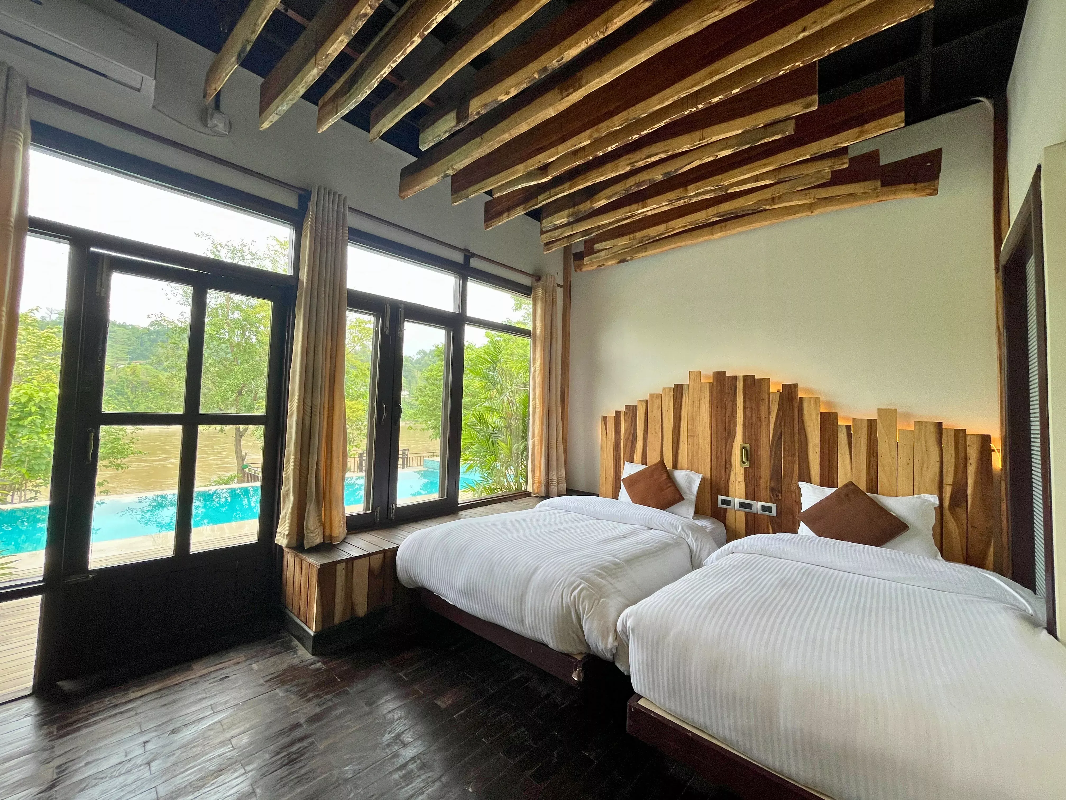 Pool-side Twin Room with Pool/ River View